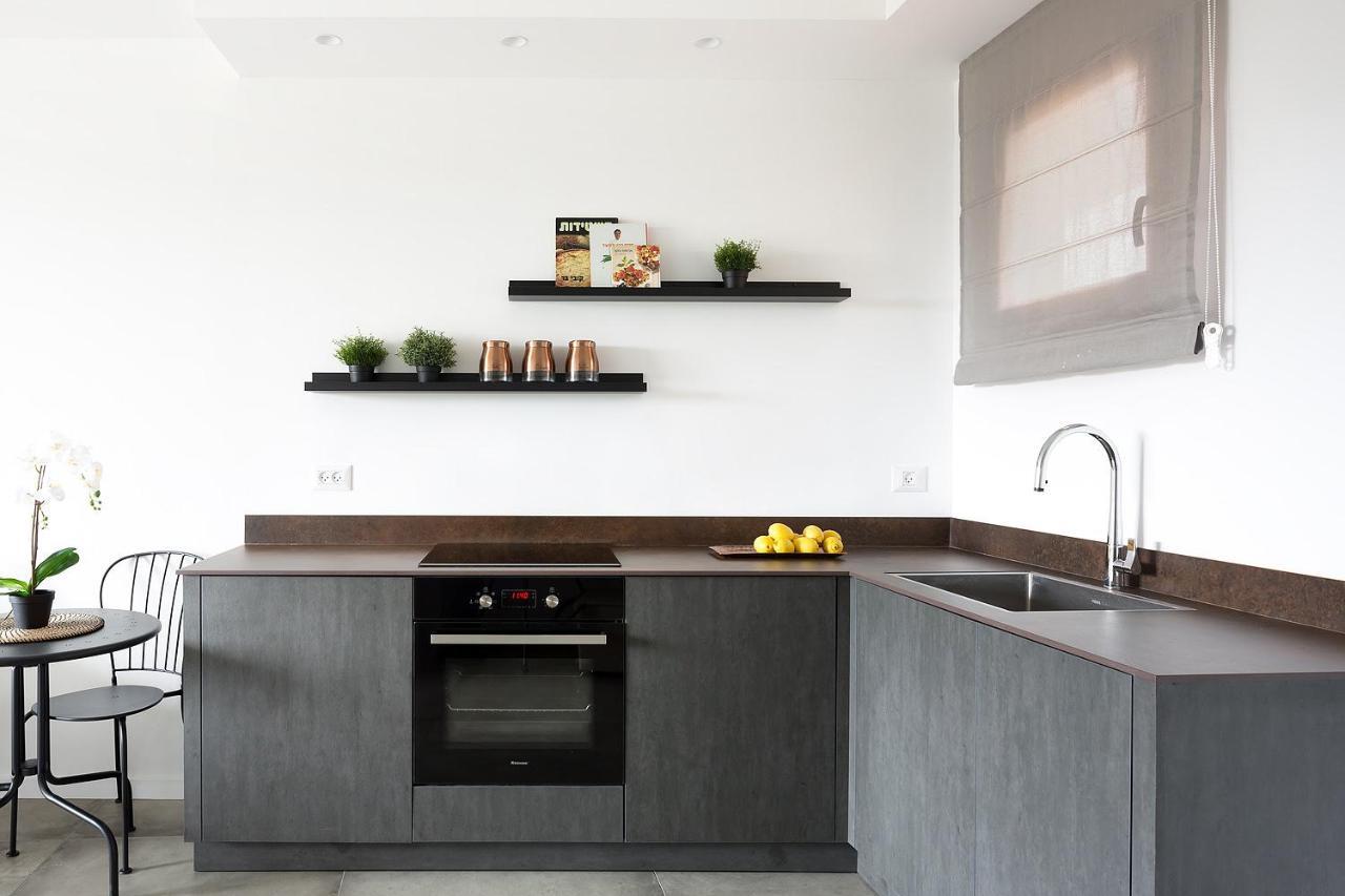 Caesarea Boutique Suite - סוויטת בוטיק קיסריה ภายนอก รูปภาพ